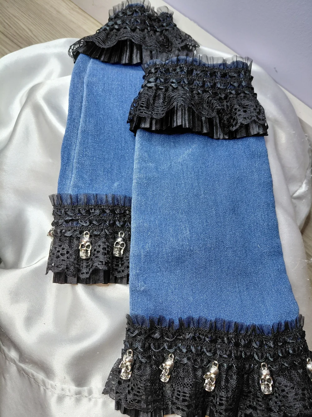 SKULL Black Lace-Trim Denim Arm Warmers - Women's Accessories